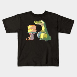 Sharing pancakes Kids T-Shirt